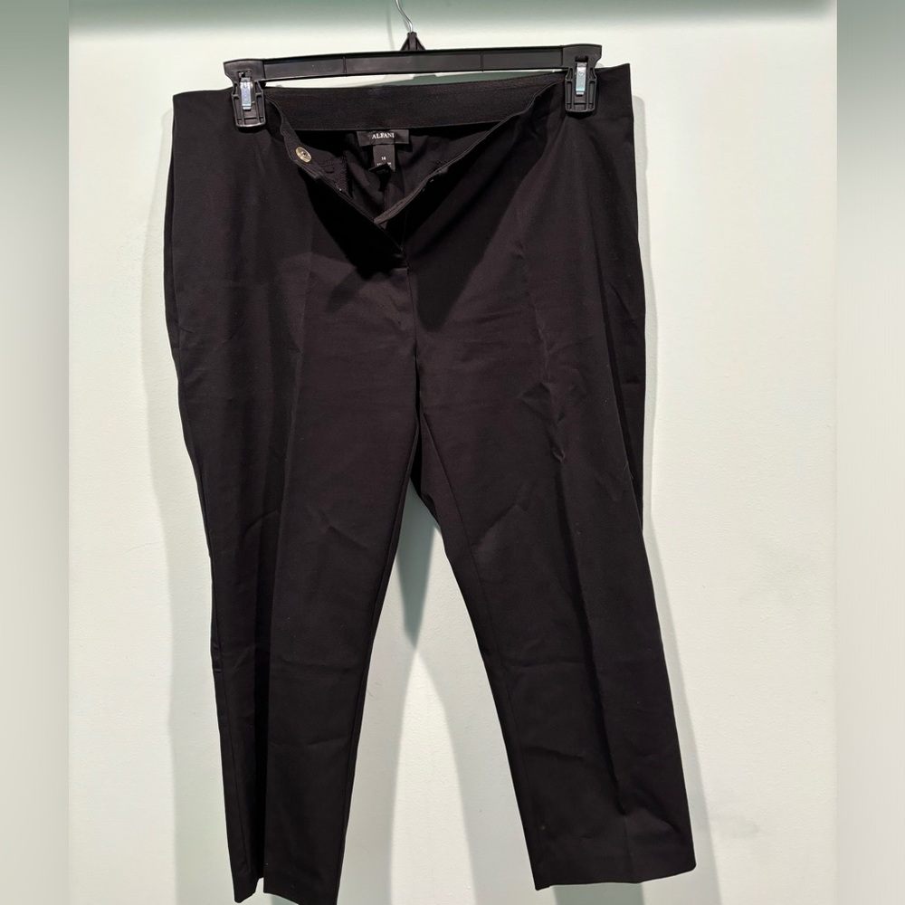 Size 14 Alfani pants. Ankle length. Cotton/rayon/spandex blend.